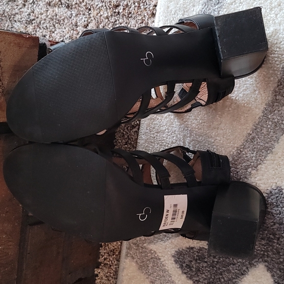 CP "Hayden" 10W black block style heels zipper medial foot gladiator style - Picture 3 of 11